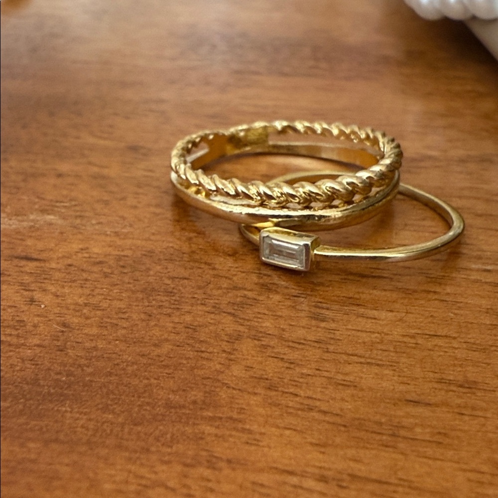 Elegant Gold stackable Women's Ring